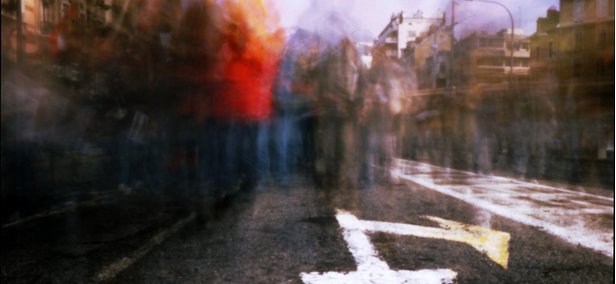 « ICI S'ECOULE UNE VILLE... » 